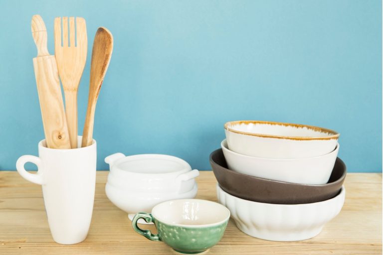 食品接触材料法规(EU) No 10/2011的最新修订法规(EU) 2023/1442发布